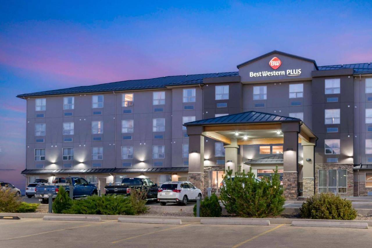 Best Western Plus Moose Jaw Bagian luar foto