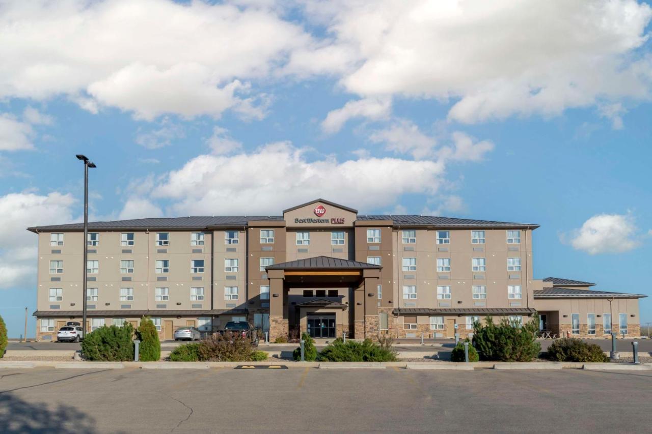 Best Western Plus Moose Jaw Bagian luar foto