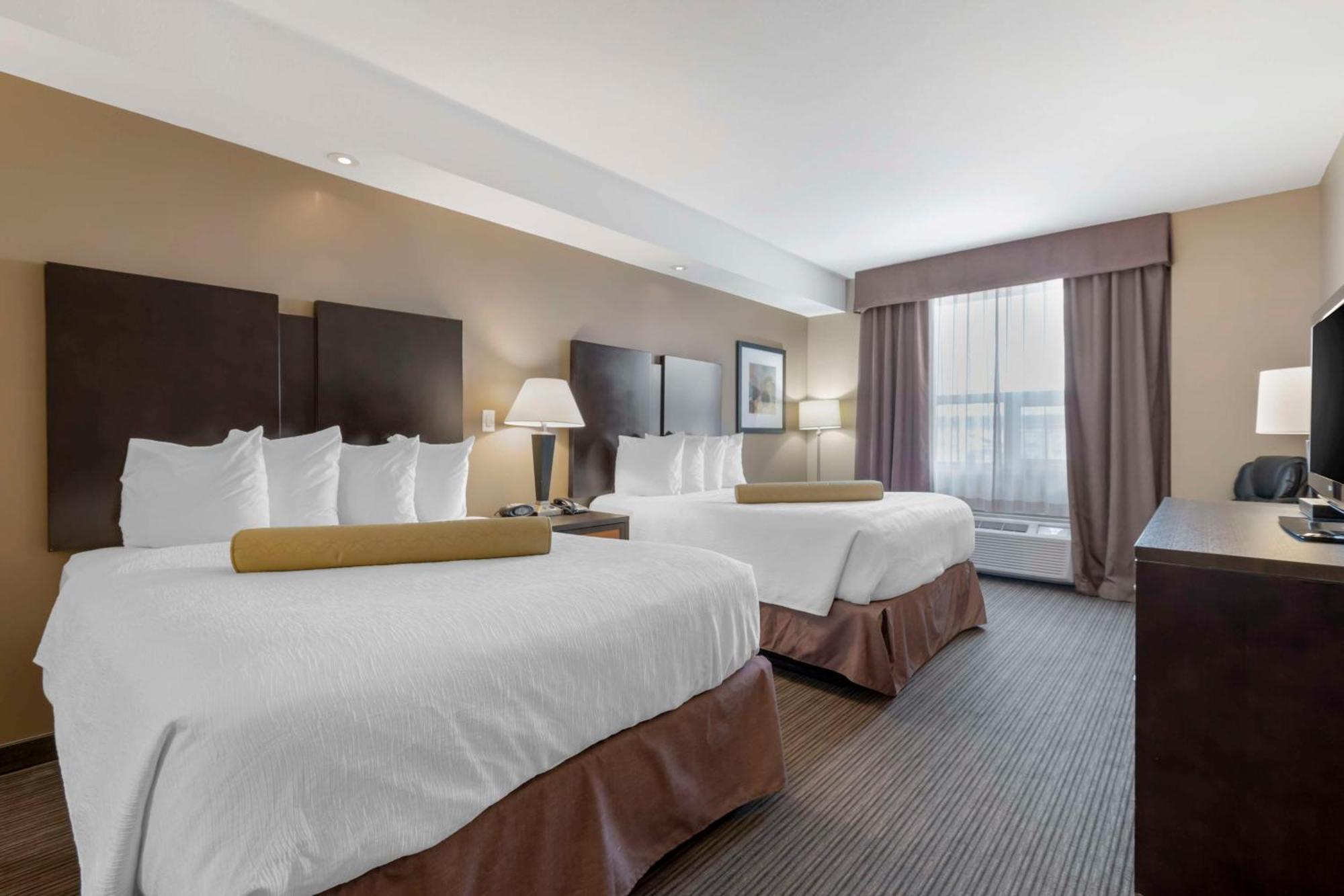 Best Western Plus Moose Jaw Bagian luar foto