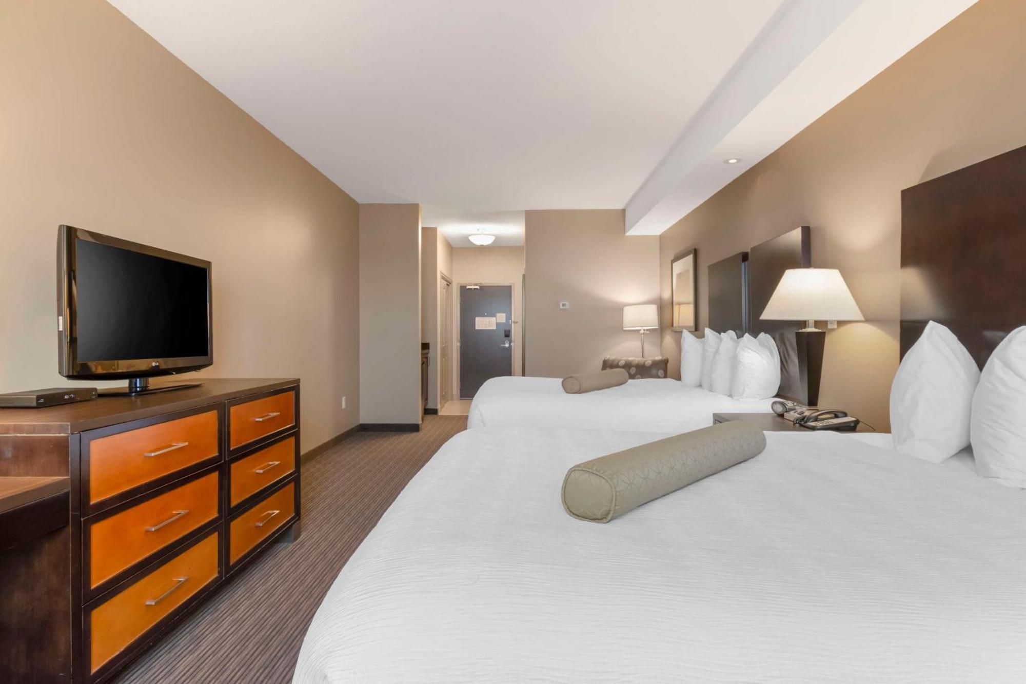 Best Western Plus Moose Jaw Bagian luar foto