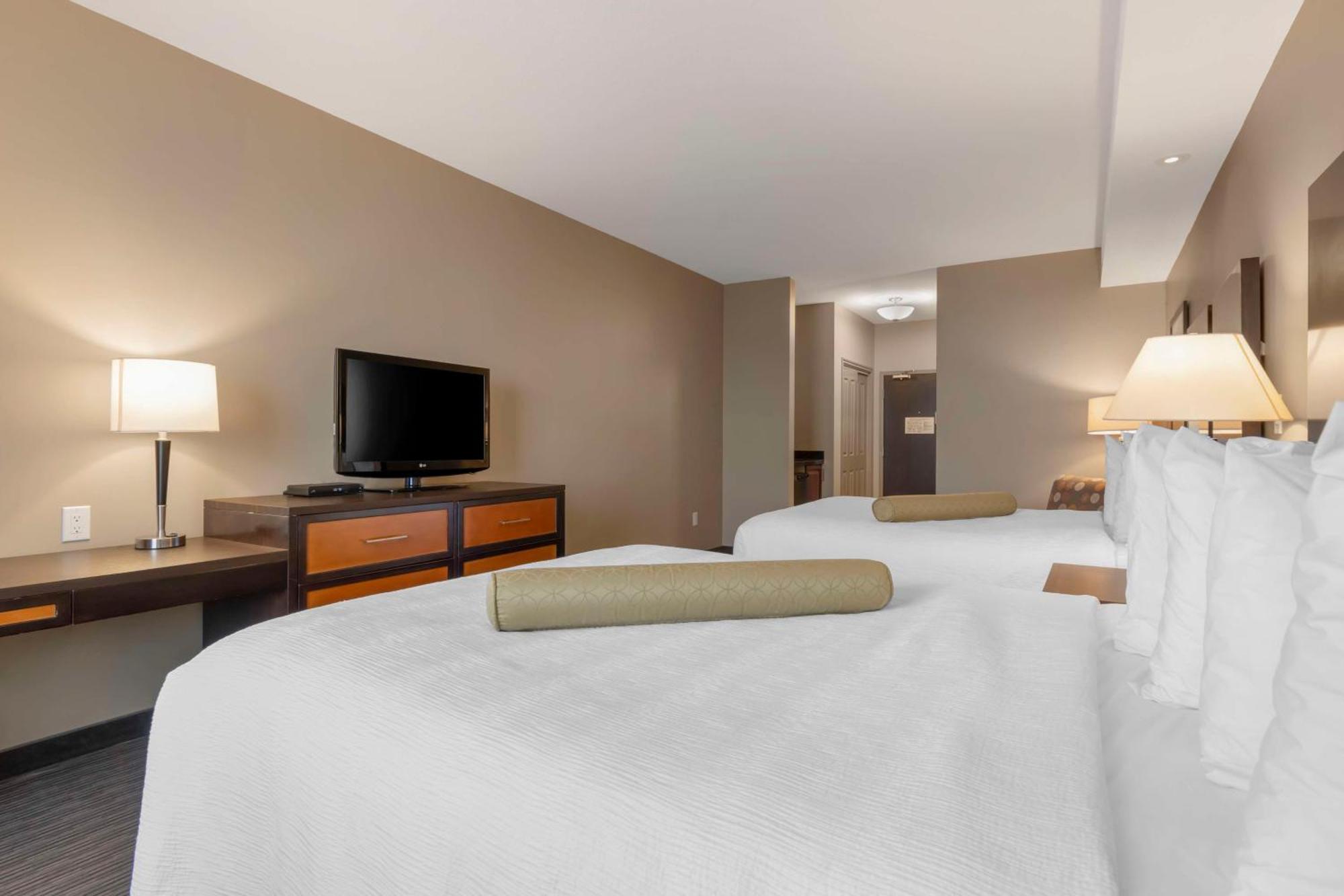 Best Western Plus Moose Jaw Bagian luar foto