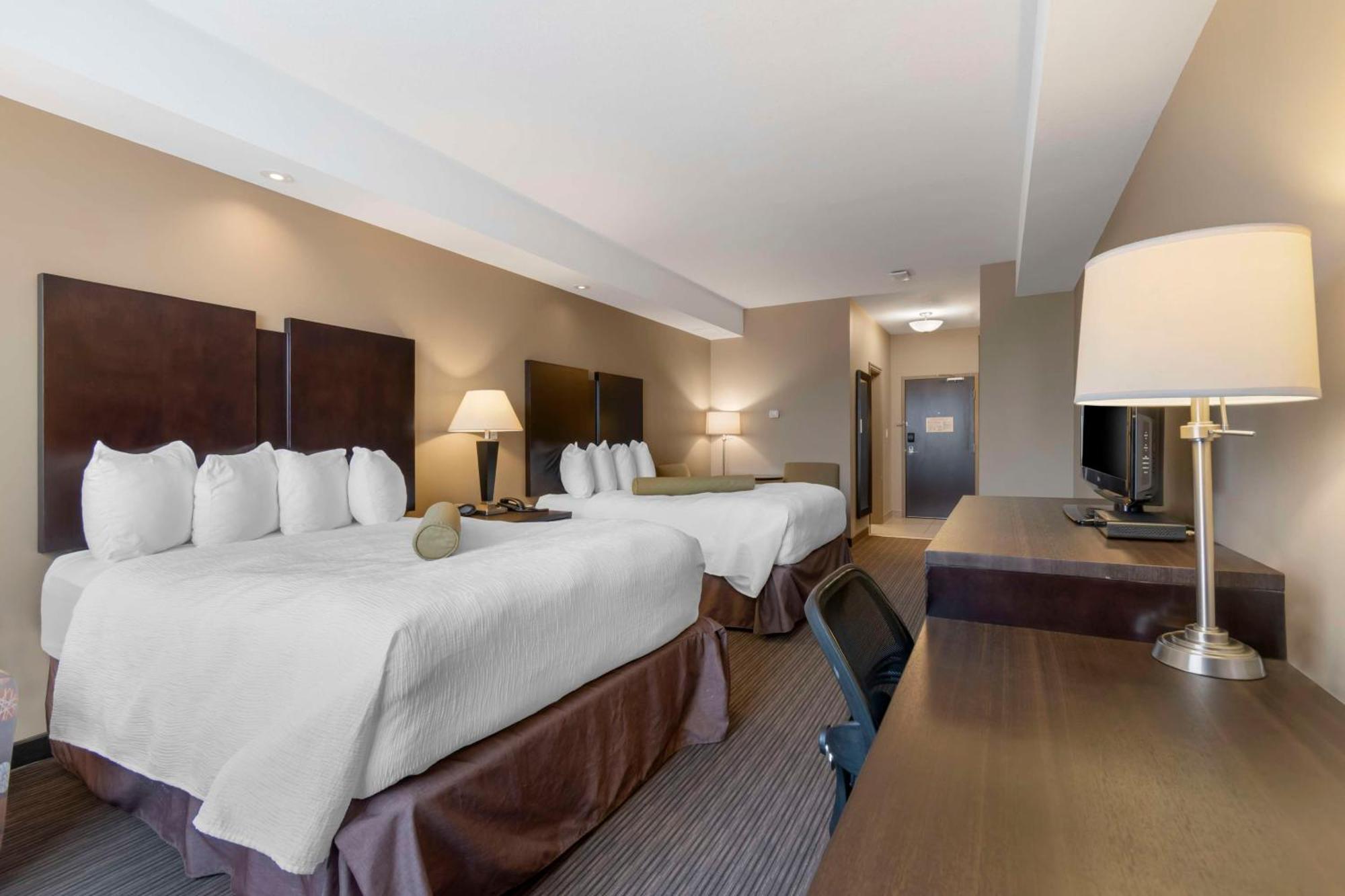 Best Western Plus Moose Jaw Bagian luar foto